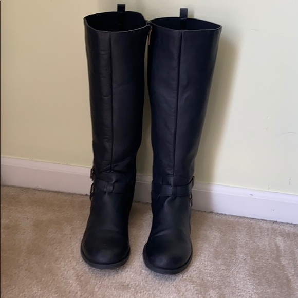 ... - Picture 2 of 5